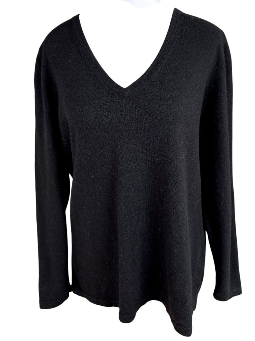 Lord & Taylor Sweater Extra Fine Merino Wool V-Neck Black Plus Classic (1X)